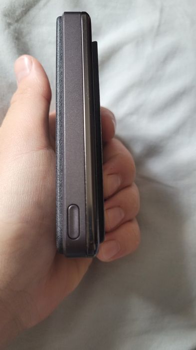 ESR HaloLock bezprzewodowy powerbank Mag Safe 5000 mah