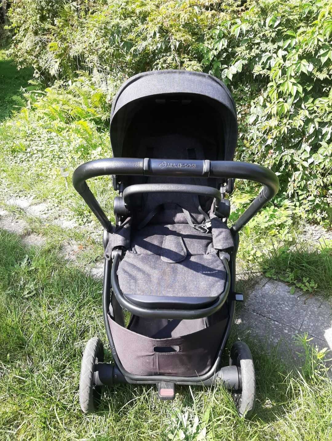 Wózek Maxi cosi Adorra nomad black 2in1