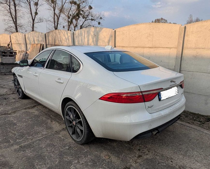 Jaguar XF 2.0T 25t 250KM 2018