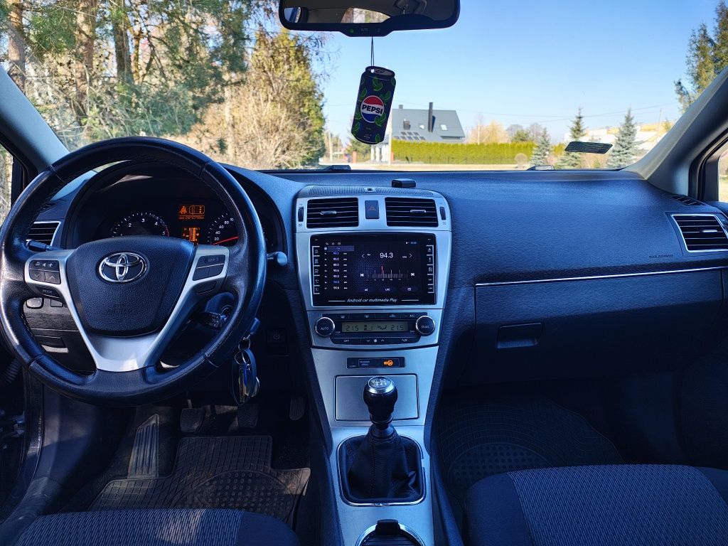 Toyota Avensis T27