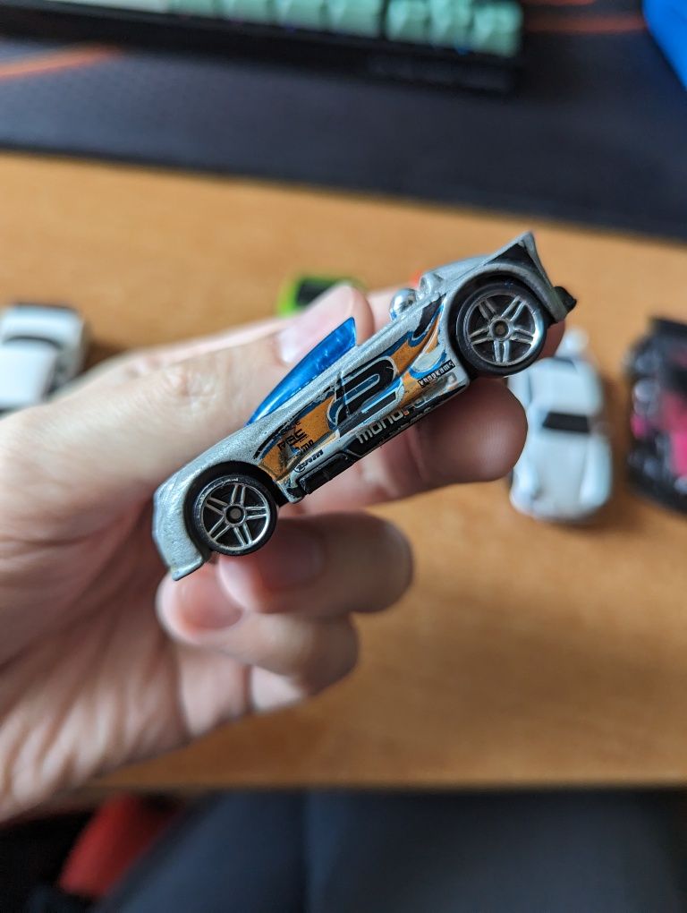 Hot Wheels модельки