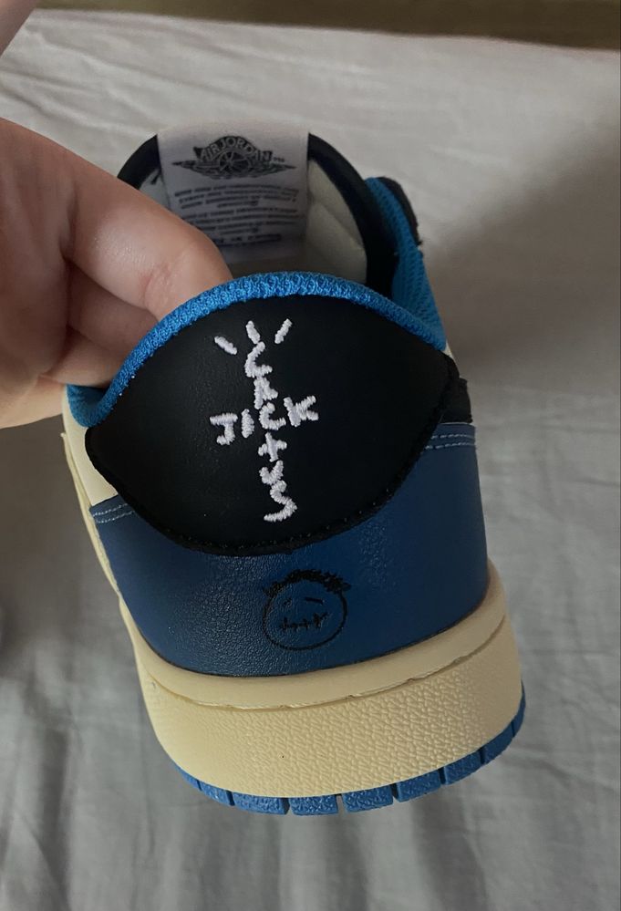Air Jordan 1 Low Fragment x Travis Scott