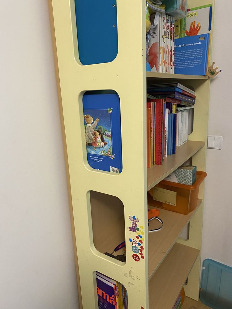 Quarto de criança completo em otimo estado