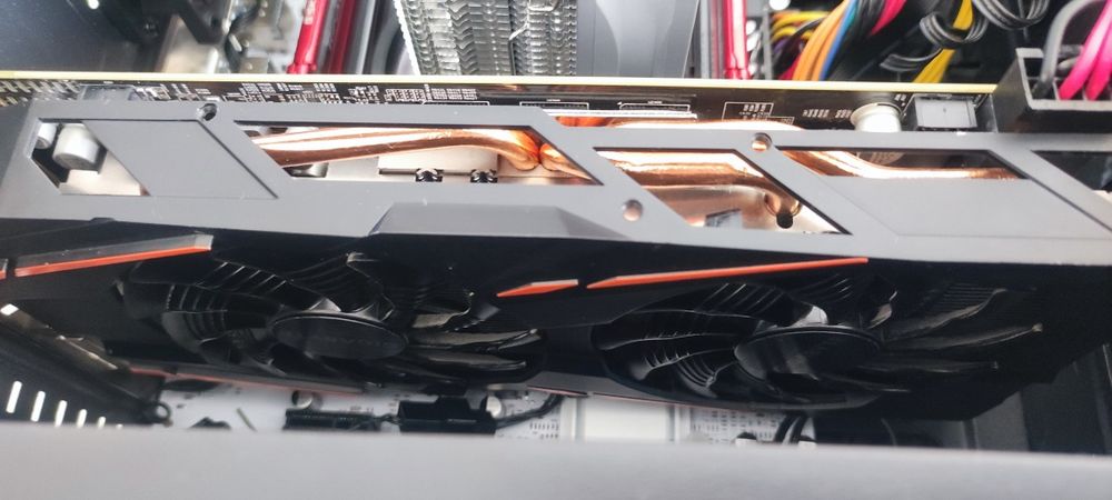 Mini PC/RX570 4GB/TPM 2.0/Xeon E5 2680v4/8GB DDR4/Fonte 600W 80+