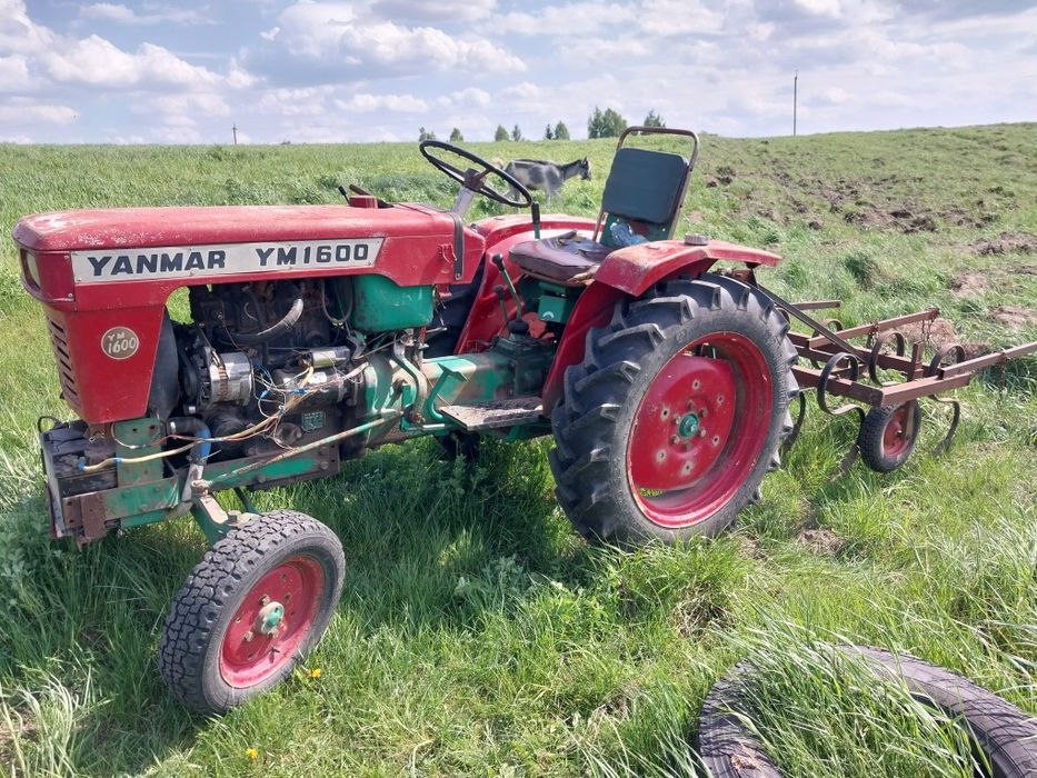 Трактор японський