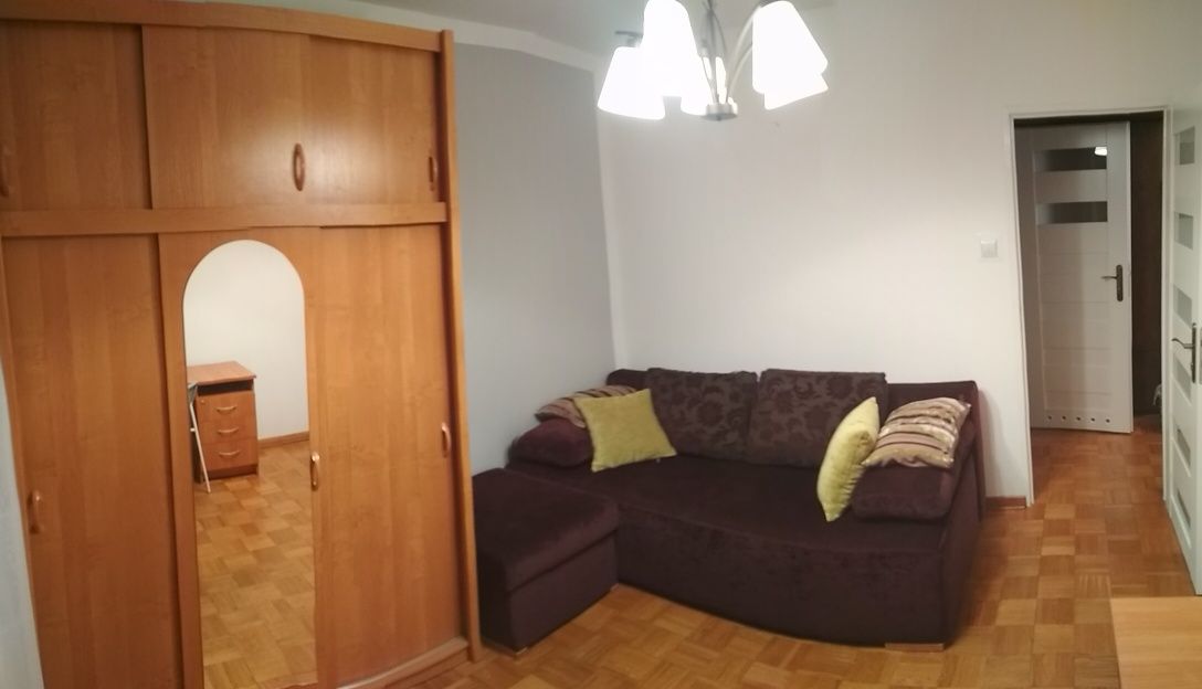 Pokój jednoosobowy po remoncie świetna kom. do centr. PW SGH UW
Pokój