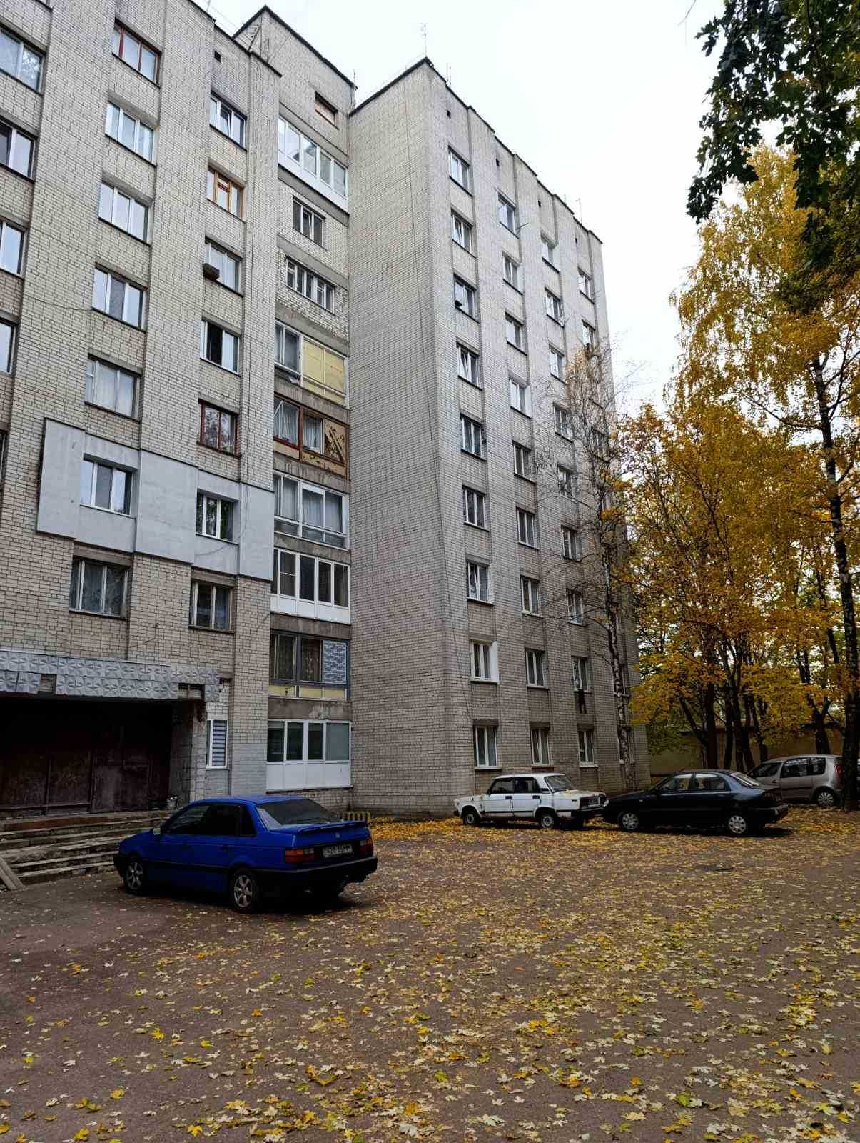 Кімната біля ТРЦ " Голівуд" - особисте бюджетне житло!