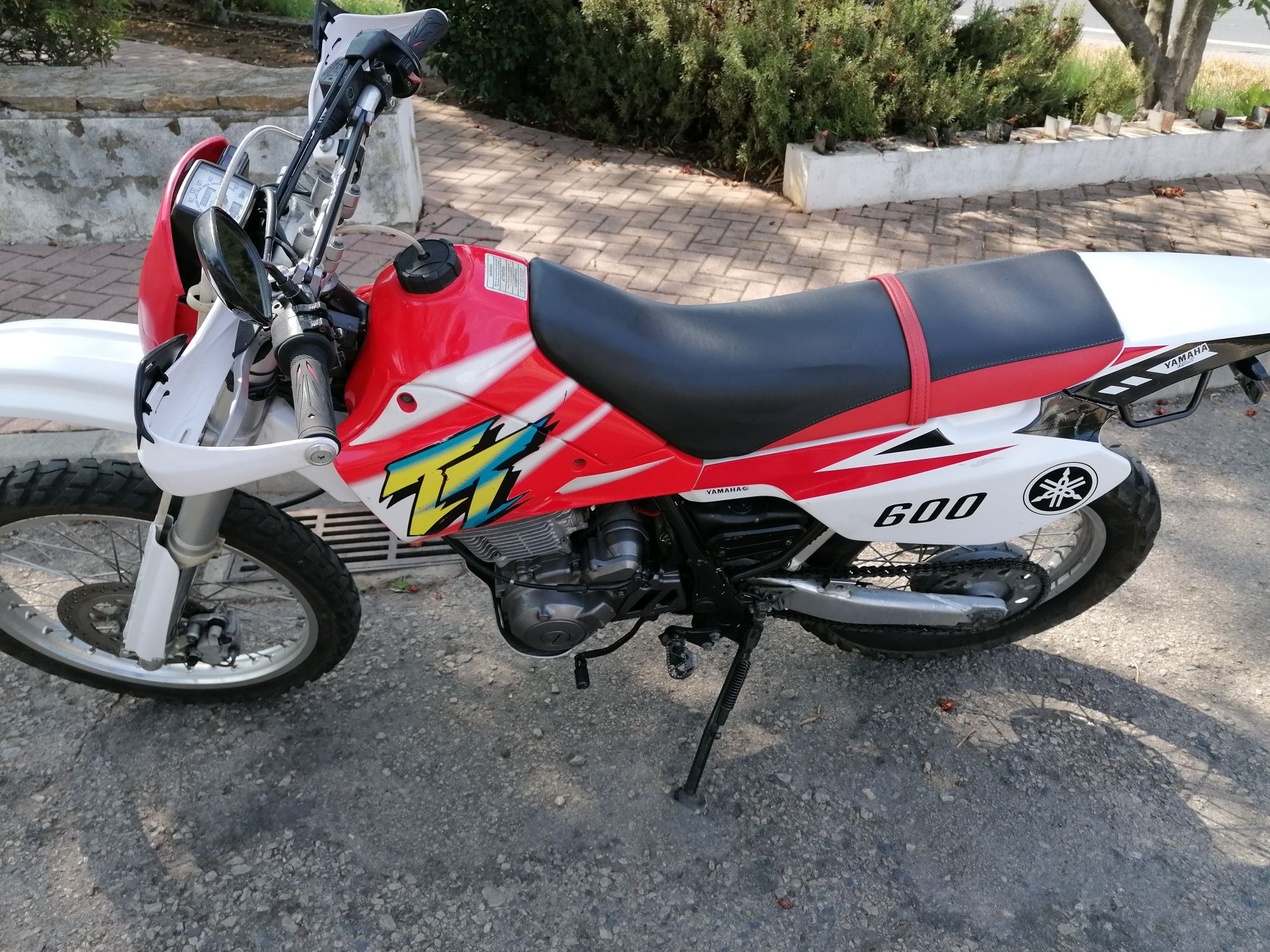 YAMAHA TT600E Belgarda em Excelente Estado, Impecável!!