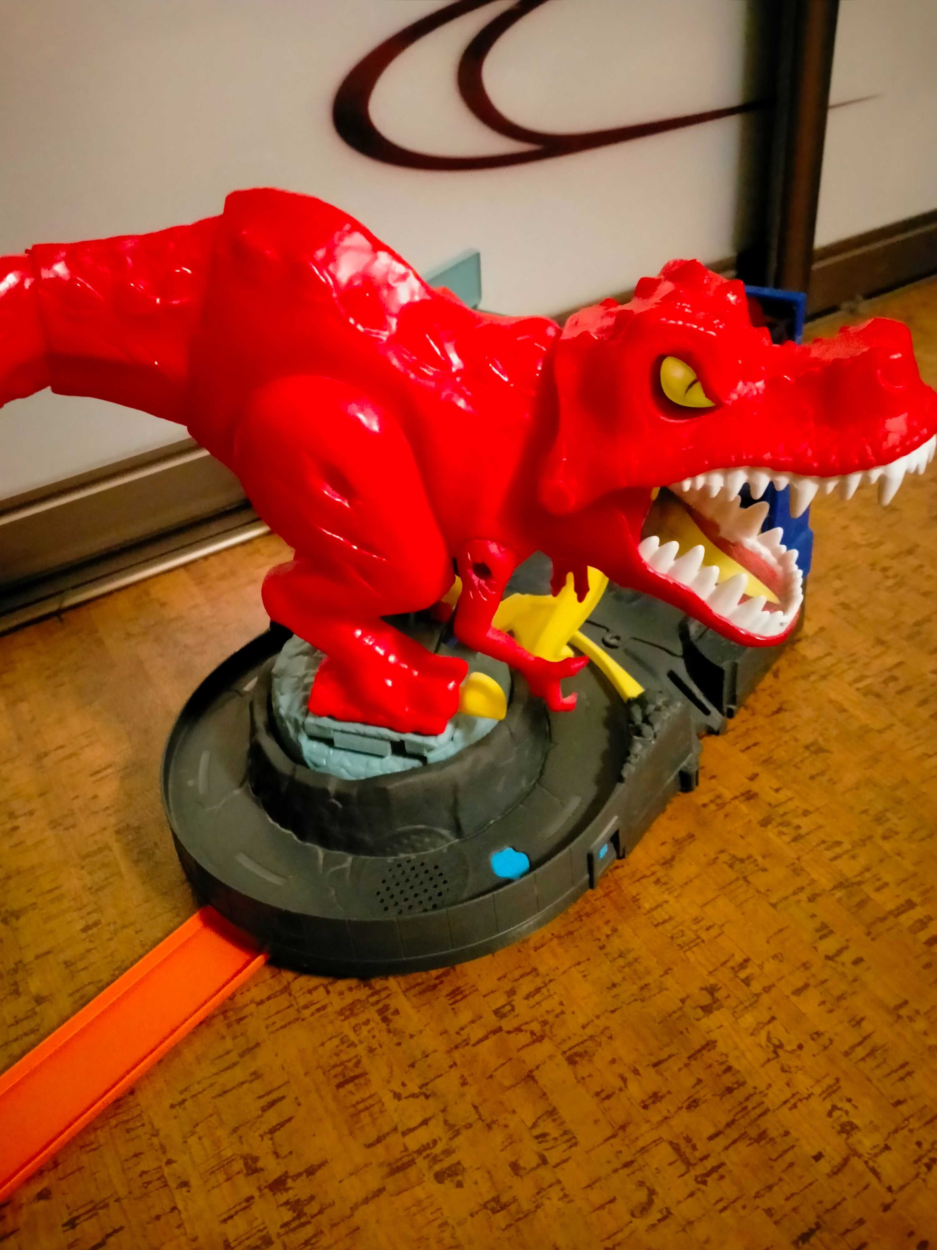 Трек Hot Wheels T-Rex