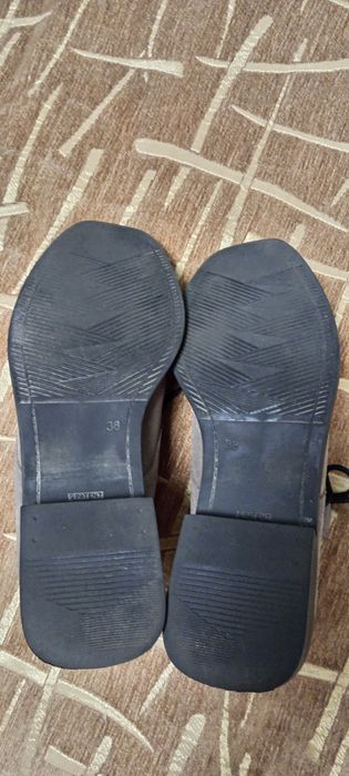 Продам ботінки жіночі весна/осінь.