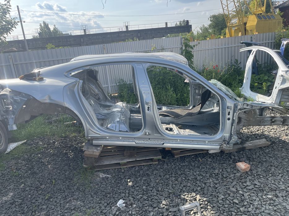 Розборка шрот Tesla 3/Y Porshe Taycan Lucid AIR Polestar 2 Volvo XC40