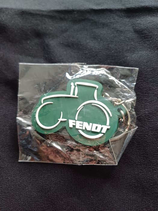 Большая брендовая игрушка ,,Трактор FENDT" 30 см