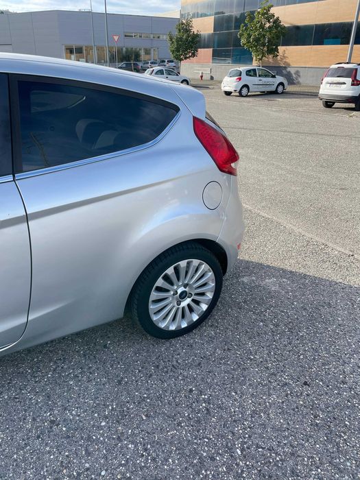 Ford Fiesta 1.6 TDCI 90cv 5 lugares