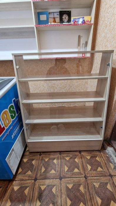 Торговельна полиця, самовивіз