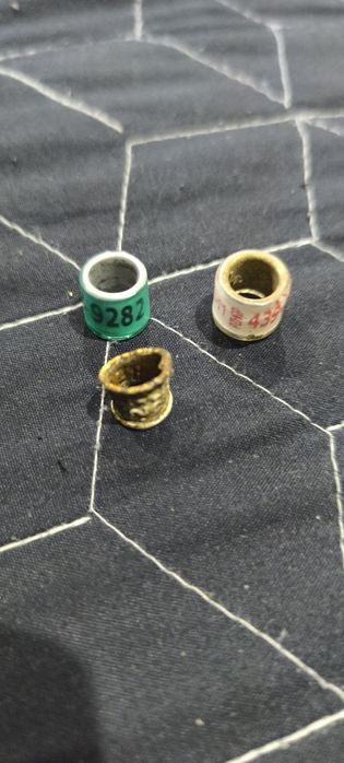 Trzy obrączki od gołębi aluminiowa obrączka stara antyk