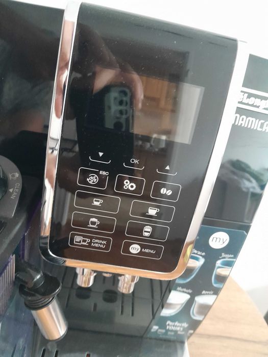 Ekspres Delonghi Dinamica