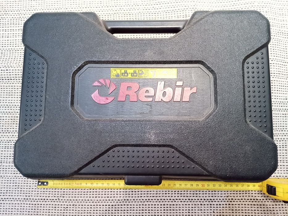 Шуруповерт Rebir 12v