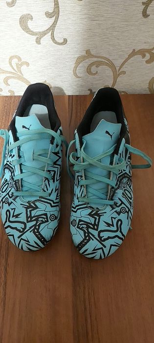 Бутси Найк 37розмір,Бутси Пума 36розмір,Крокси оригінали 36розмір