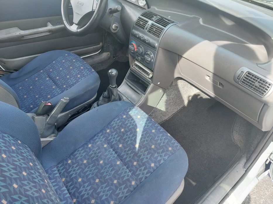 Fiat Punto em bom estado.
