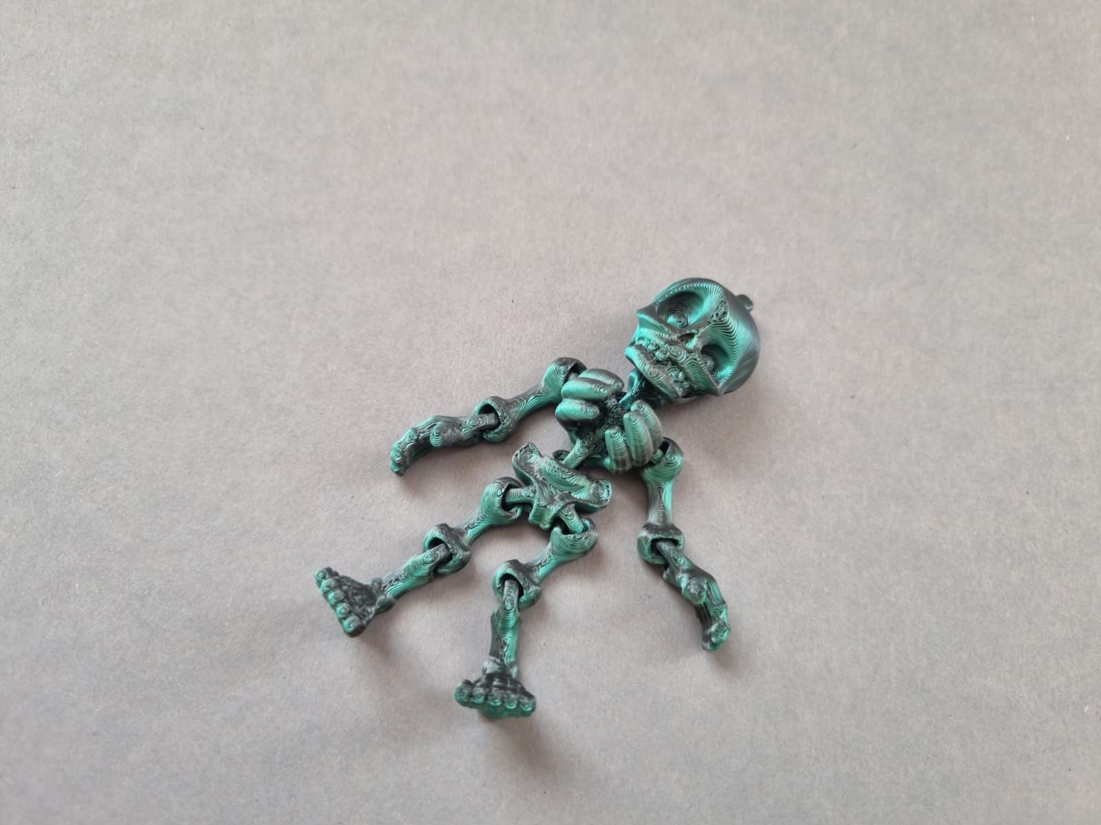 Magnetyczny Szkielet 3D – Zielono-Czarny – PLA