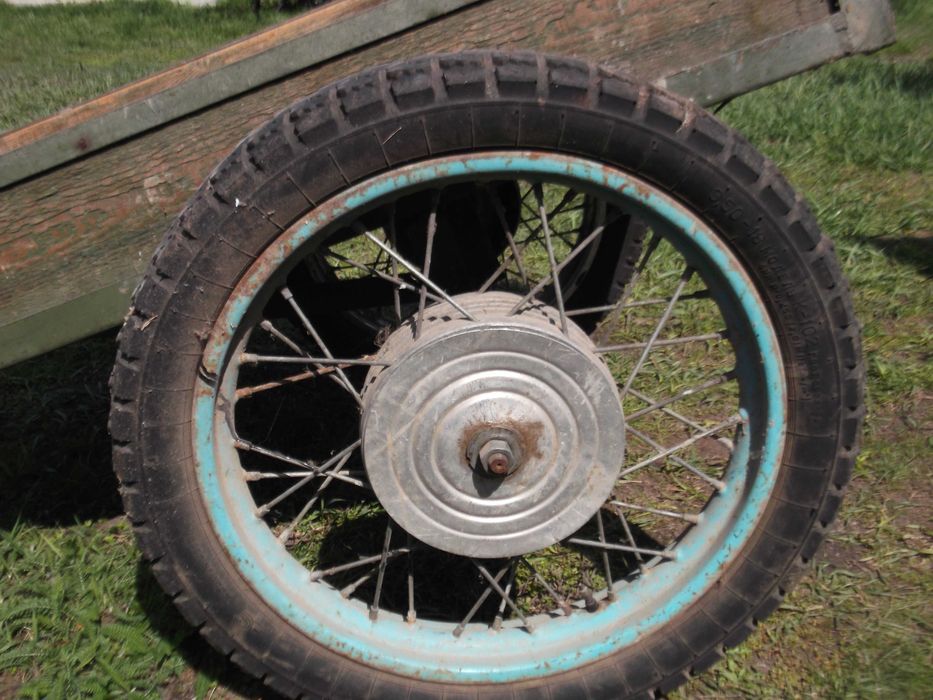 Тачка господарська з колесами від ИЖ, або обмін на стовпчики