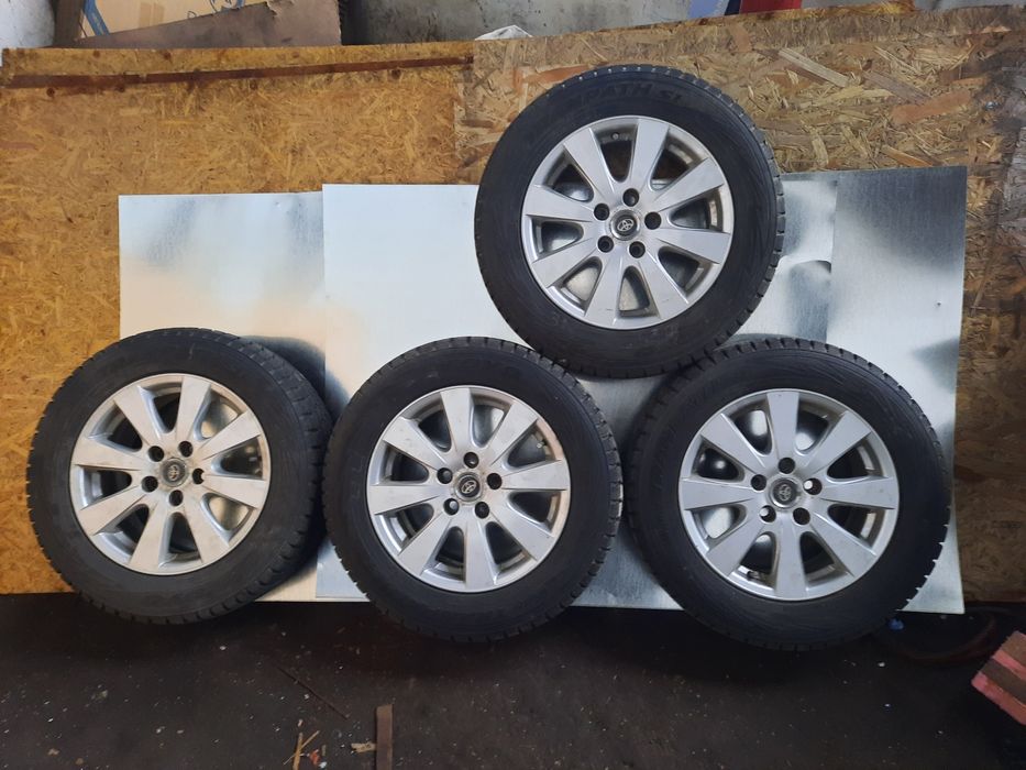 Диски з резиною р16 тойота