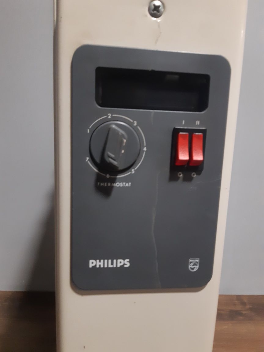 Grzejnik olejowy elektryczny Philips 2000 w