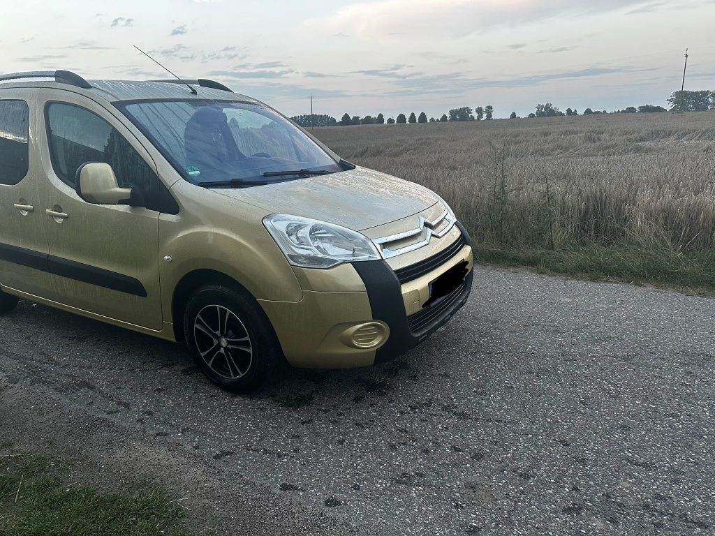 Citroen Berlingo Multispace 1.6b+lpg 109km stary silnik