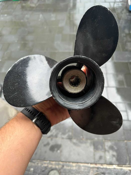 Śruba napędowa SUZUKI 10-1/4x13