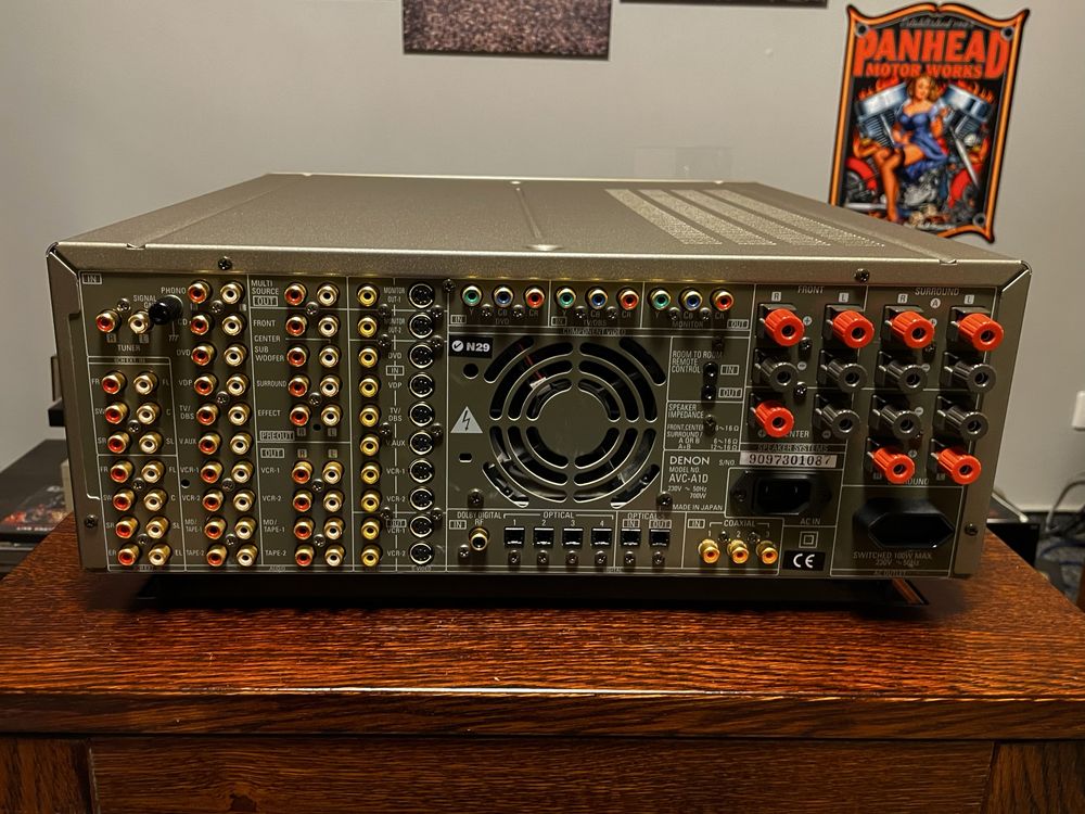 Wzmacniacz amplituner kina domowego DENON AVC A1D z pilotem
