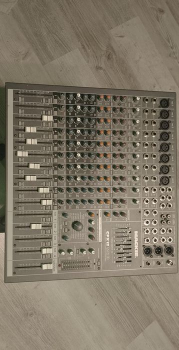 Mixer mackie cfx12 mk11