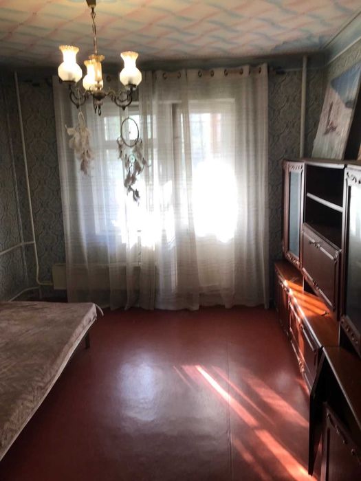 Продаж 3-кімнатної квартири,  вул. Каштанова, 8а