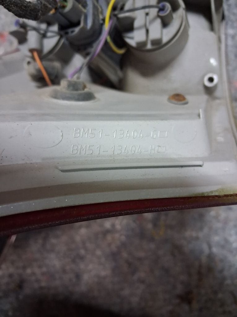 Стоп габарит ліхтар лівий правий Ford Focus 3 універсал, bm51-13404-Hf
