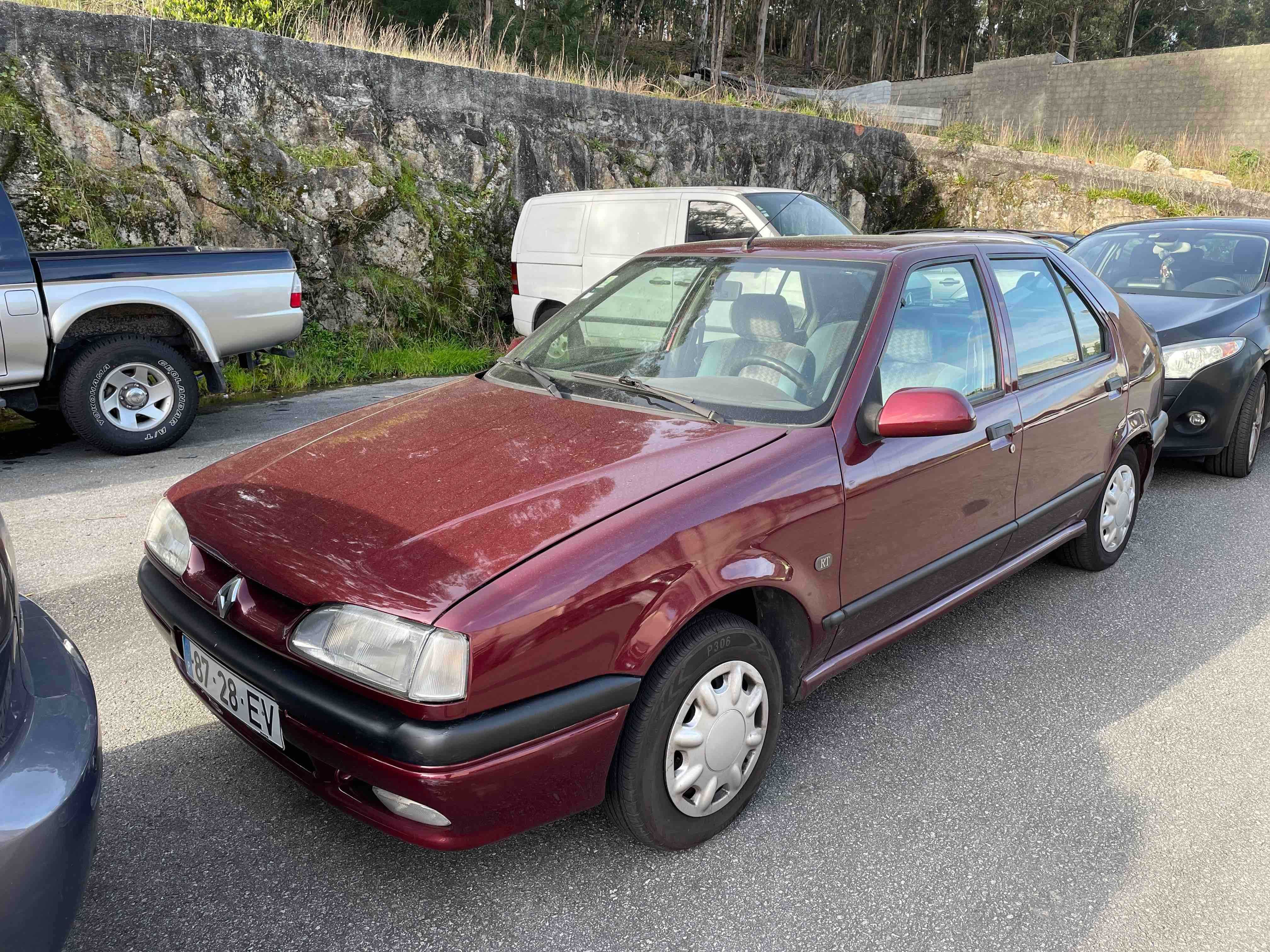 Renault 19 1.4 Gasolina e GPL, caixa automática