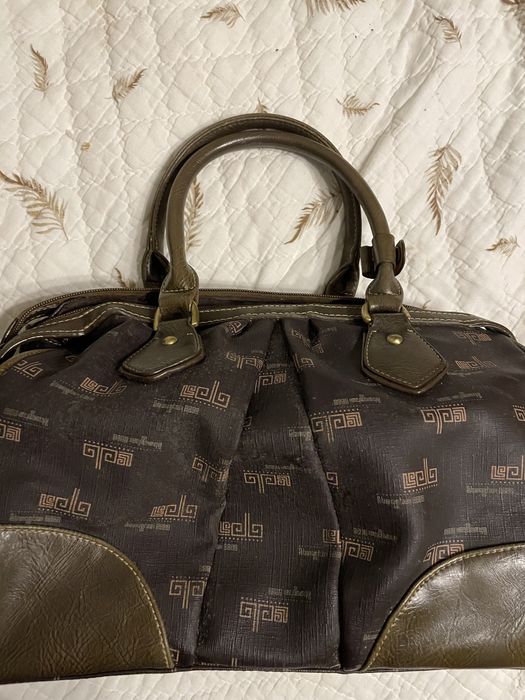 Mala castanha com motivos