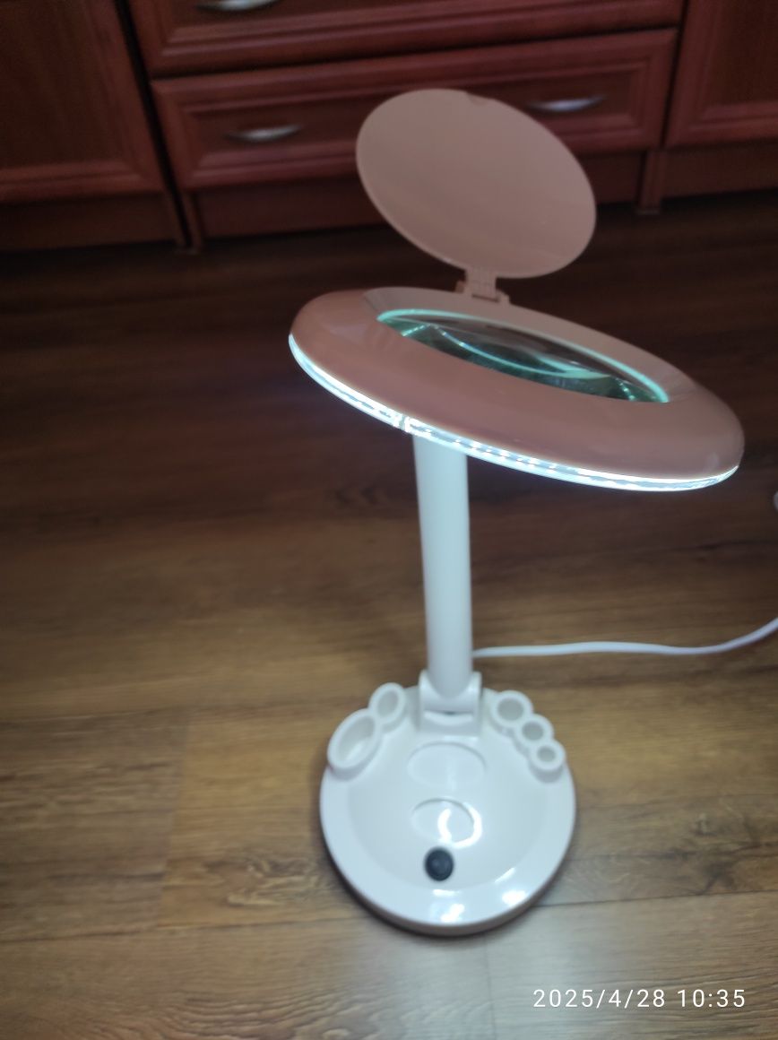 Lampa kosmetyczna LED