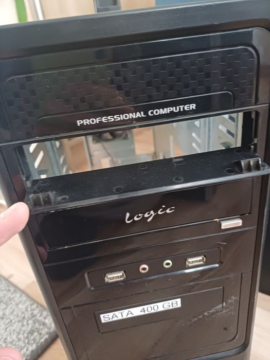 Stara solidna obudowa do komputera ATX