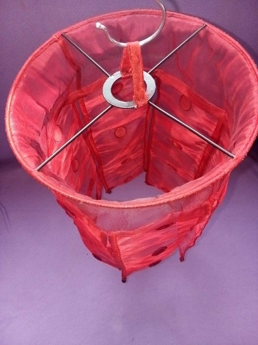 Люстра, плафон, декоративна люстра, декор, елемент декору