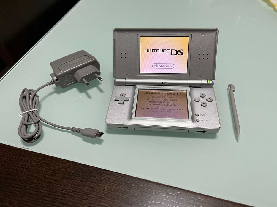 Nintendo DS Lite Prateada