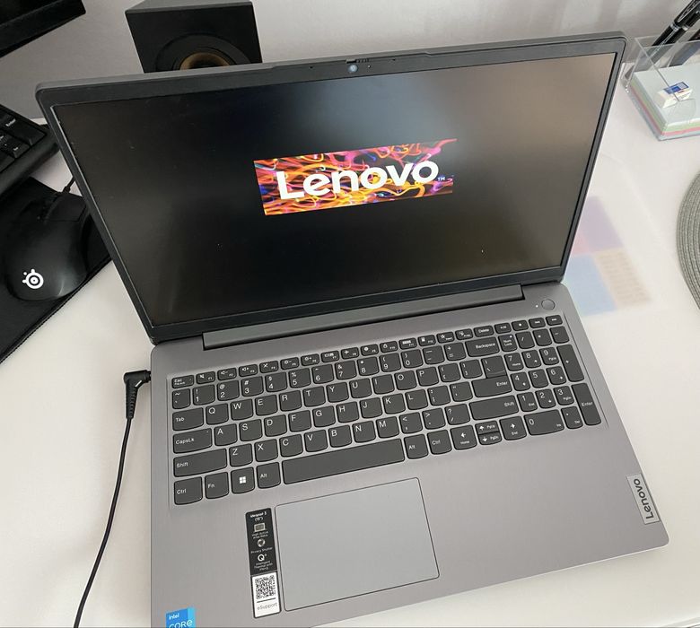 Laptop Lenovo LEN82H801QQPB