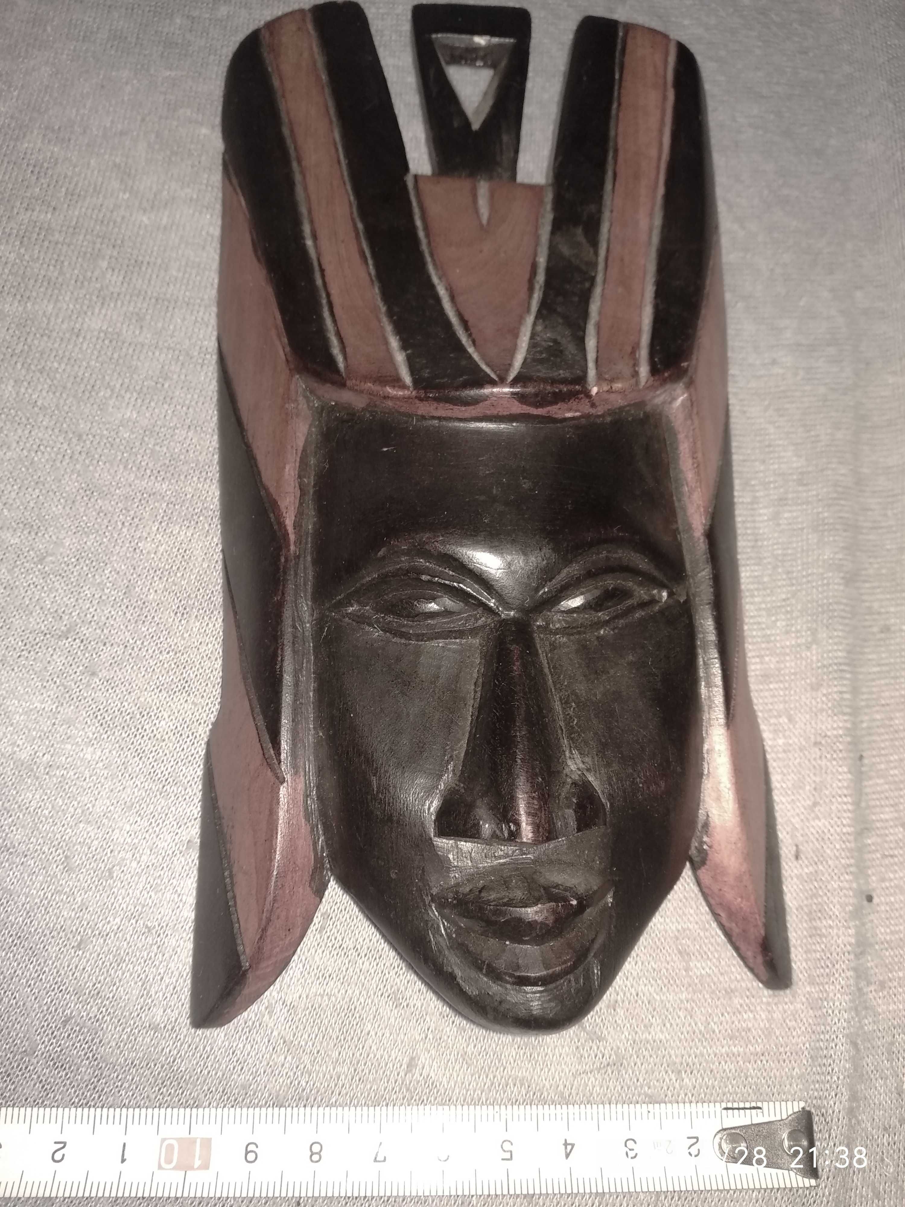 маска африканского племени дерево