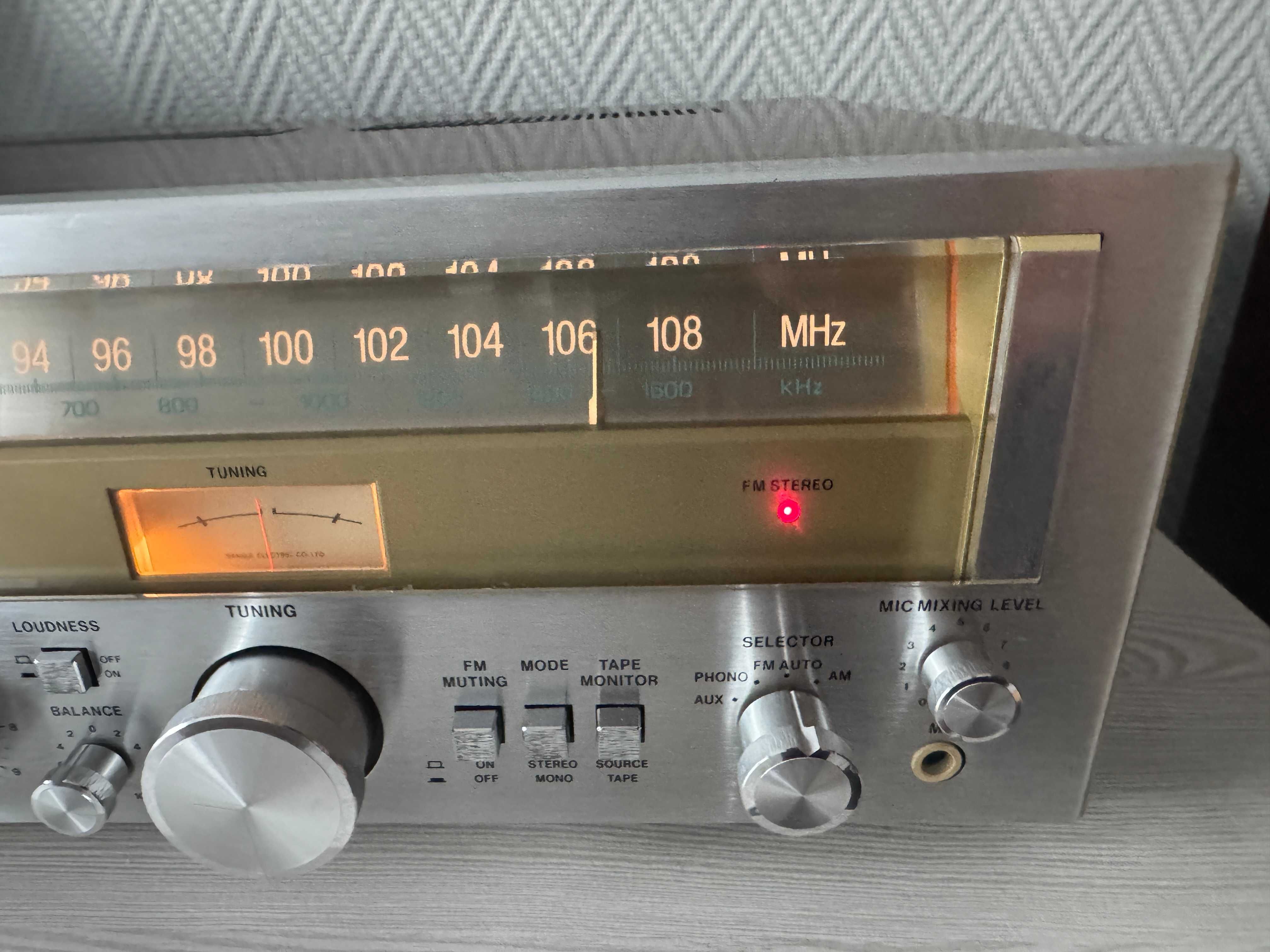 SANSUI G-3000 Amplituner Stereo Hi End