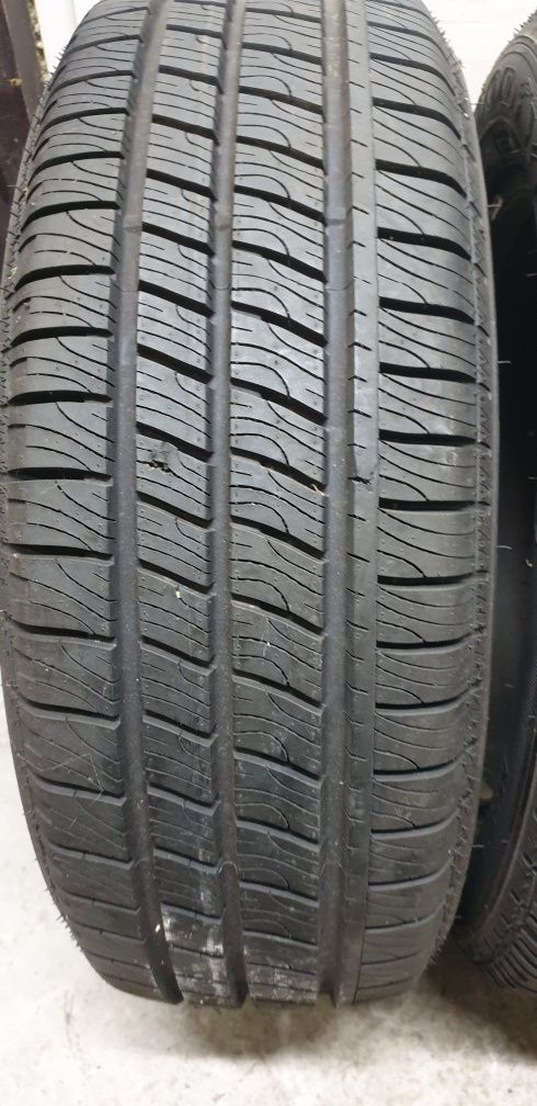 Opony zimowe Goodyear Cargo Vector 215/60/17 C