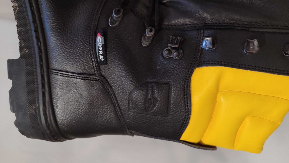 Захисні черевики Cofra з натуральної шкіри чорні ботинки