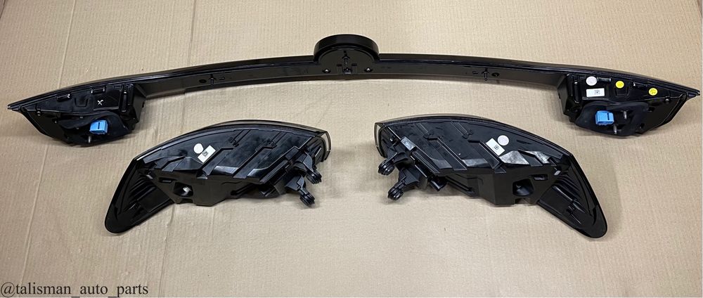 VW ID.4 id4 ID4 фонарь стоп ліхтар бленда центральний фонарь фара