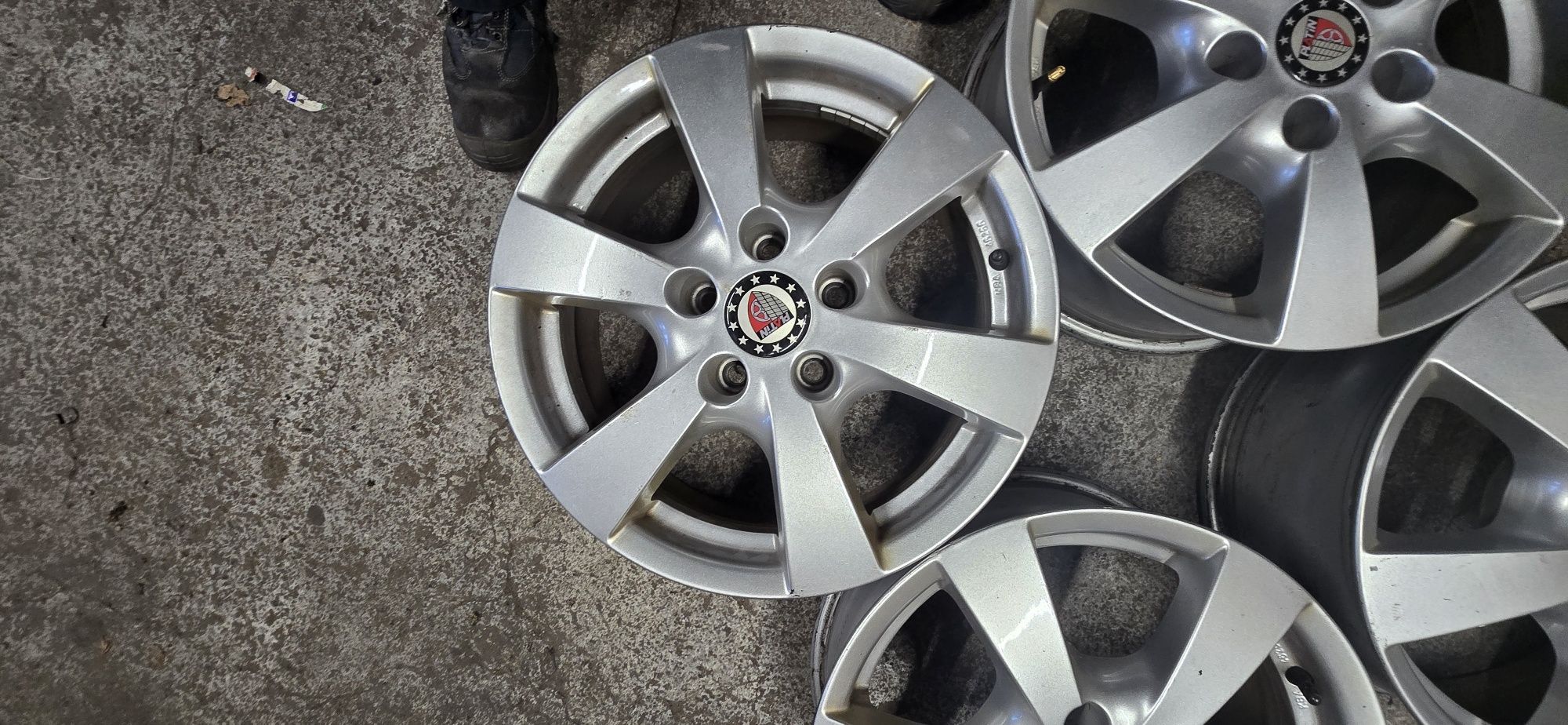 Felgi aluminiowe 16 5x112 et 38 Vw audi skoda seat
