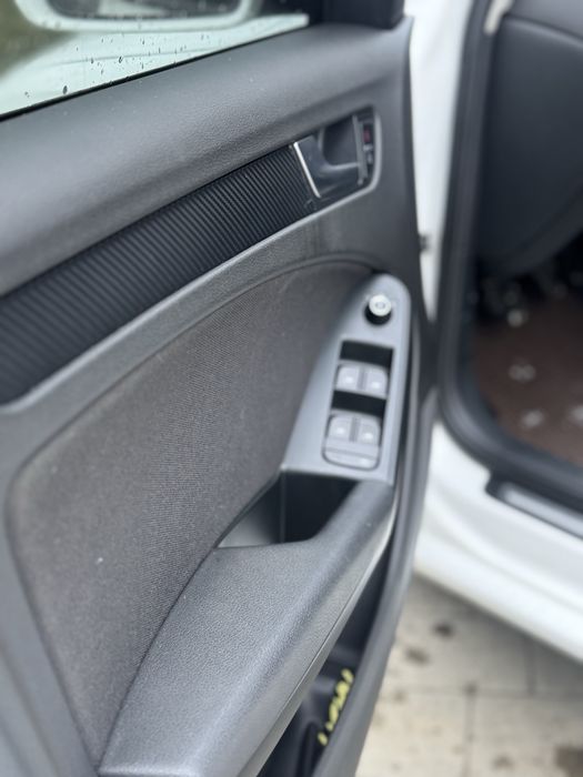 Продам Ауди А 4 Б8