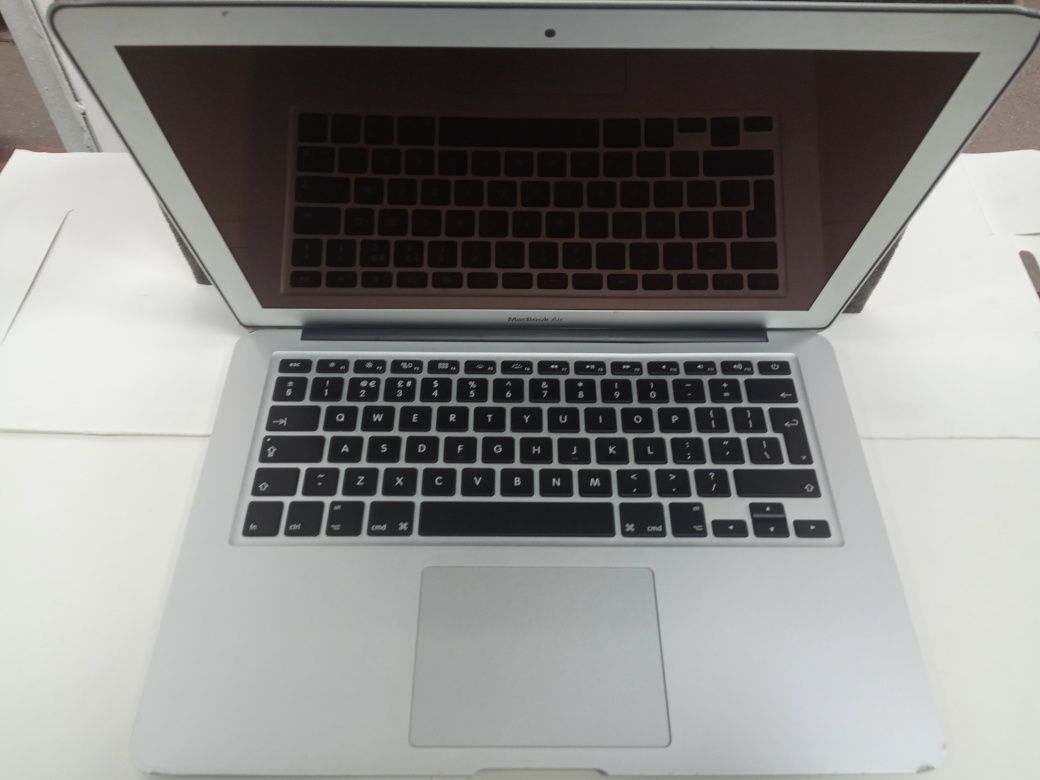 MacBook Air "A1369"