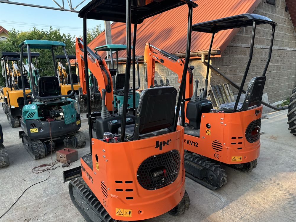 Mini koparka JPC KV12  DIESEL, masa 1100 kg rok prod 2025