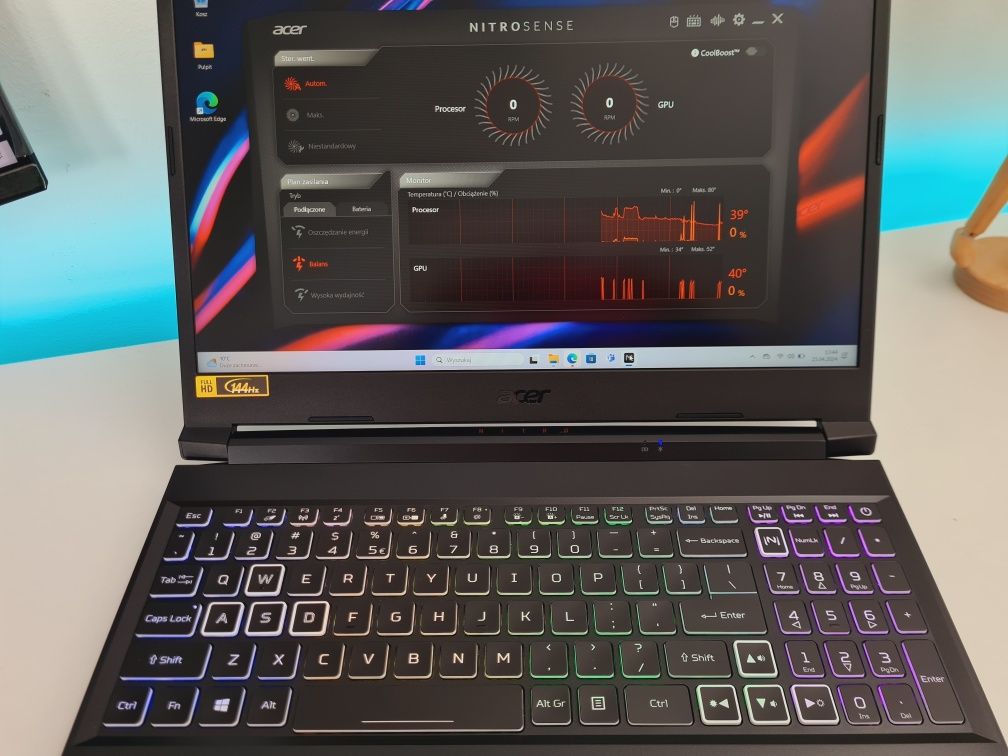 Gamingowy Nitro 5 5600H 16GB/1TB RTX3060 RGB 144Hz laptop DO GIER G01